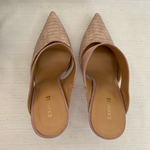 New EXPRESS Blush Reptile Slide Heels Woman’s 10 - Picture 8 of 13